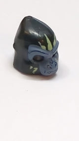 Minifigur, Kopfteil Maske Gorilla mit grauem Gesicht und hellgelbem Gesichtsstiftmuster, geschlossener Mund schwarz