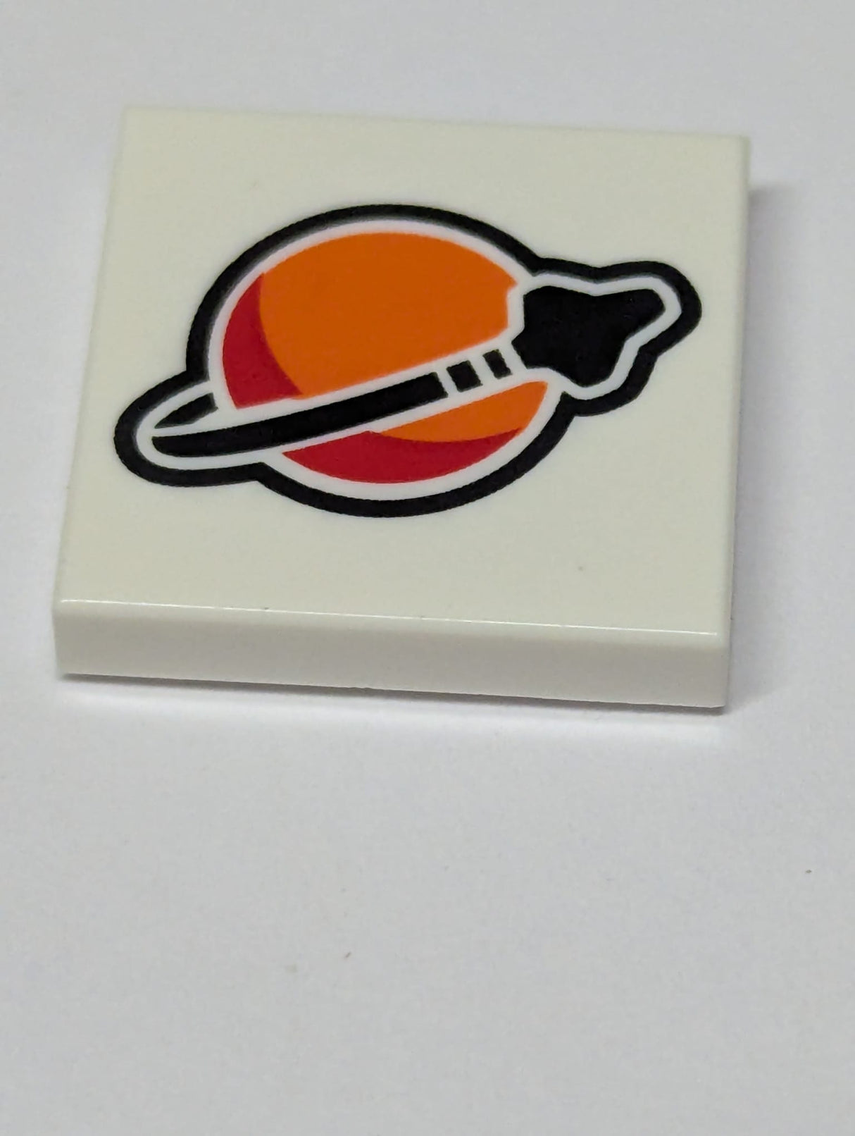NEU Tile 2 x 2 with Reddish Orange, Red and Black Classic Space Logo Pattern weiß white