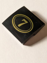 NEU Slope, Curved 2 x 2 x 2/3 with Gold Number 7 in Double Oval Border Pattern schwarz black