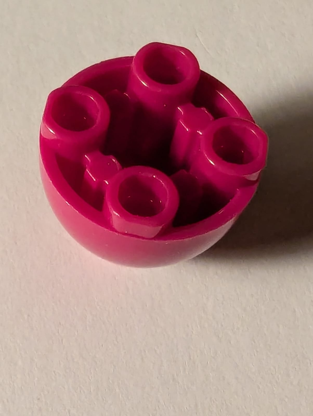 NEU Stein, Rund 2 x 2 Kuppel Unterteil mit Noppen magenta