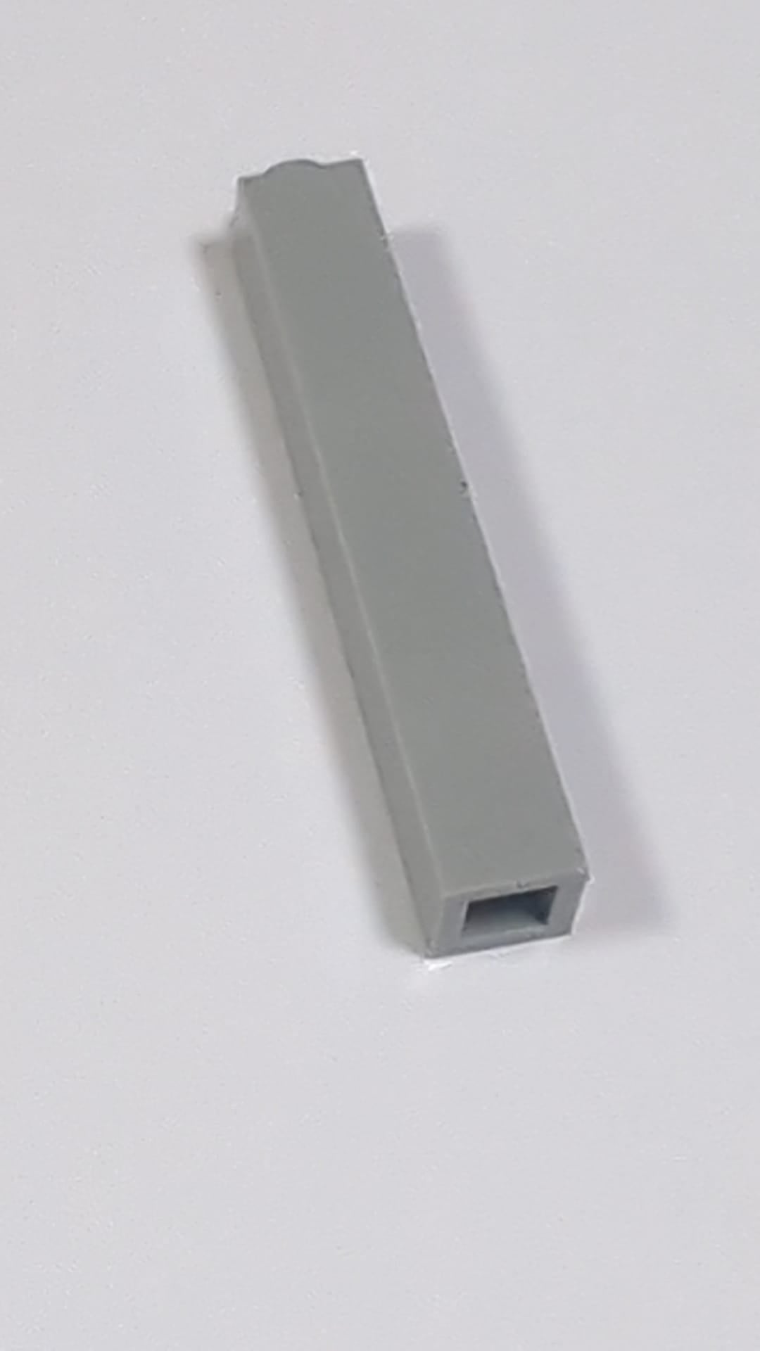 NEU Stein 1 x 1 x 5 - solide Noppe neuhellgrau