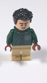 NEU Marcus Flint - Dunkelgrünes Slytherin-Quidditch-Uniform mit Kapuze, helle Beine