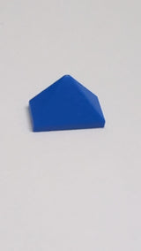 Schräge 45° 2 x 1 Dreifachbefestigung mit unterer Bolzenhalterung blau