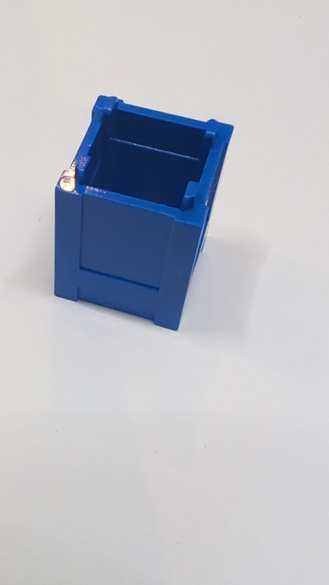 2x2x2 Kiste Box offen blau