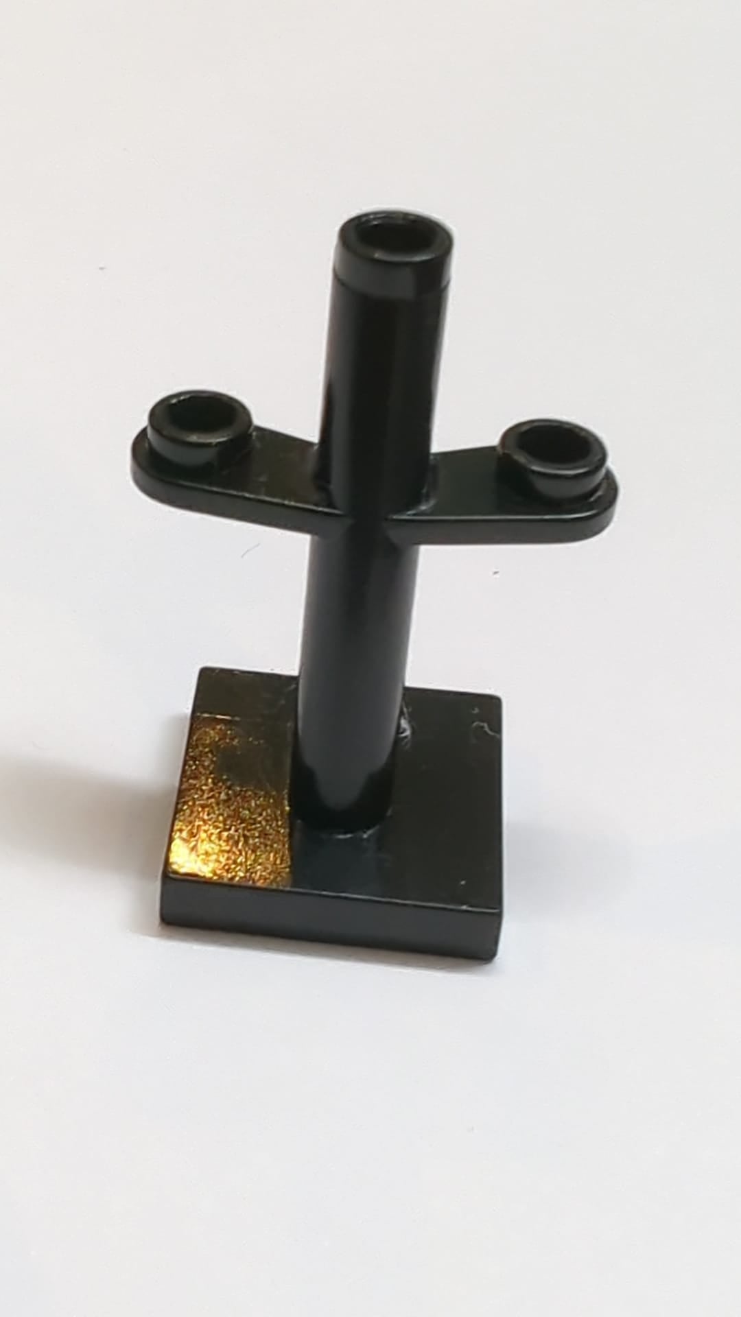 Boot, Mast 2x2x3 geneigt mit Noppen oben und an zwei Seiten schwarz
