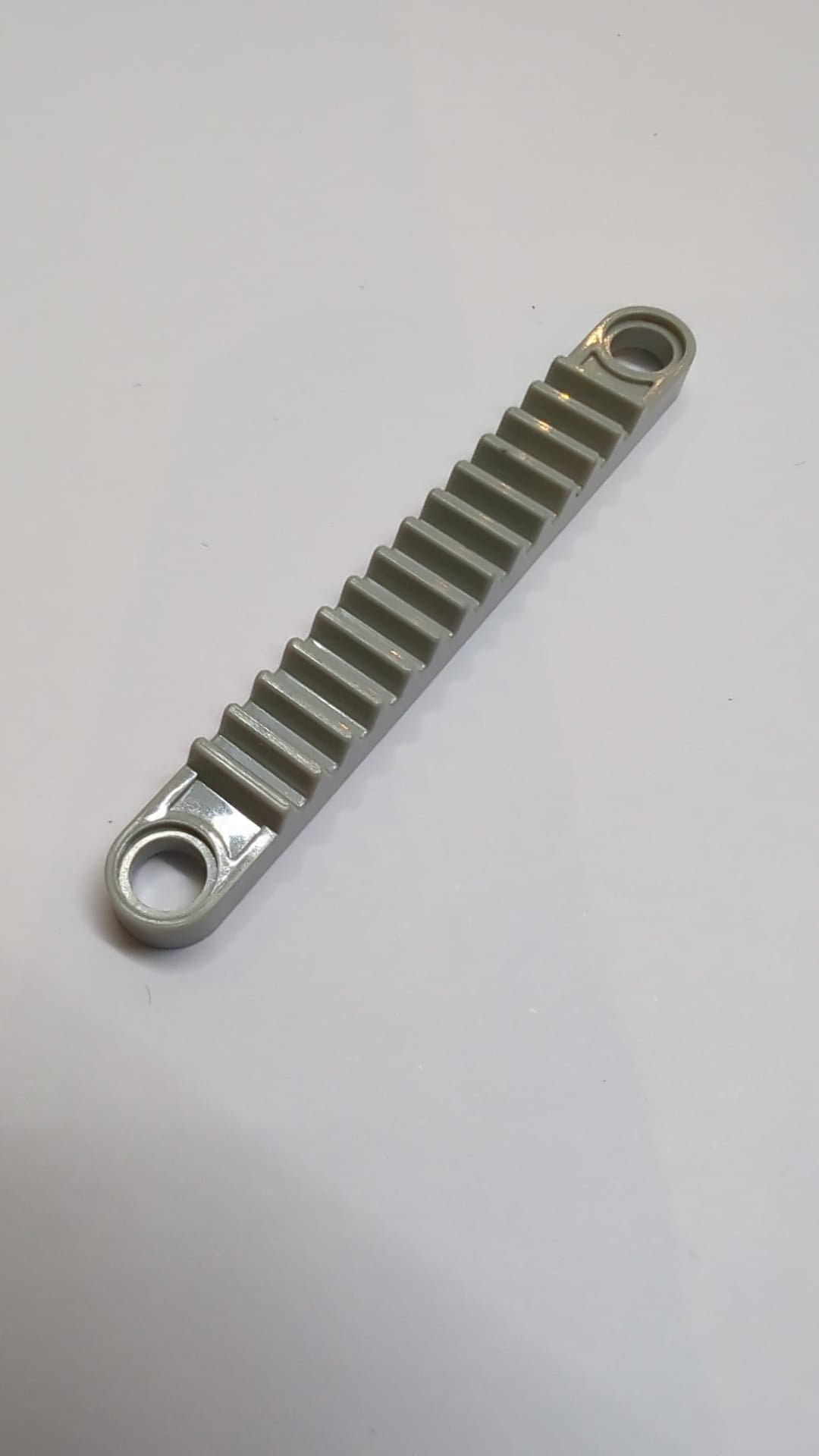 1x8 Technik, Zahnstange mit Löchern althellgrau