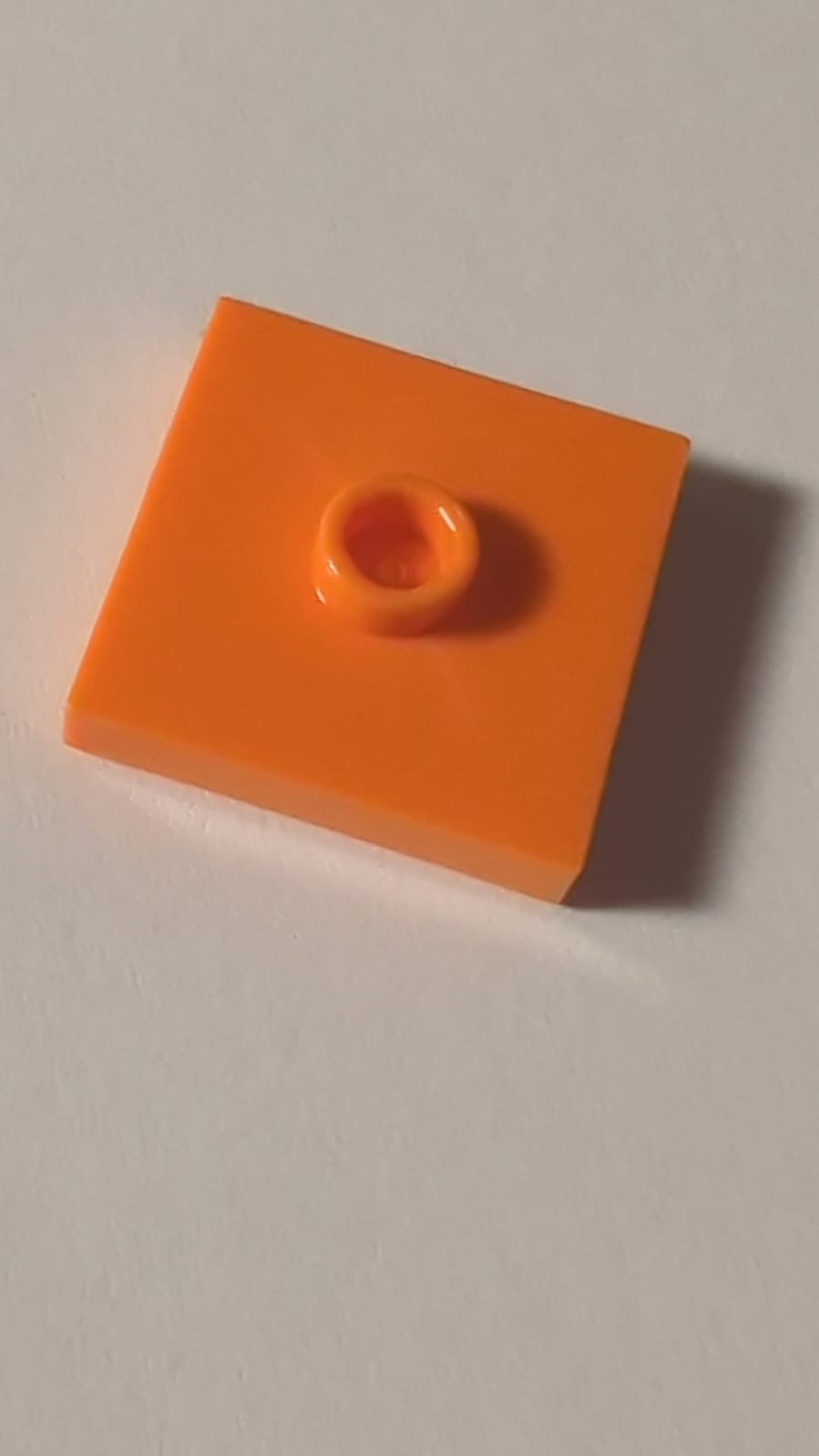 NEU Plate, Modified 2 x 2 with Groove and 1 Stud in Center (Jumper) orange orange
