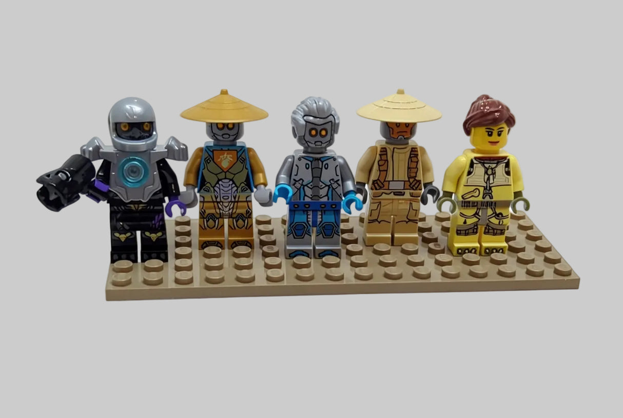 Bunte Tüte mit diesen 5 Minifiguren aus dem Bereich Mixed mix01
