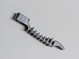 1x8 Projektilewerfer-Teil, Bionicle Thornax-Werfer Hälfte (Glatorian), Liftarm Ende pearlsilber