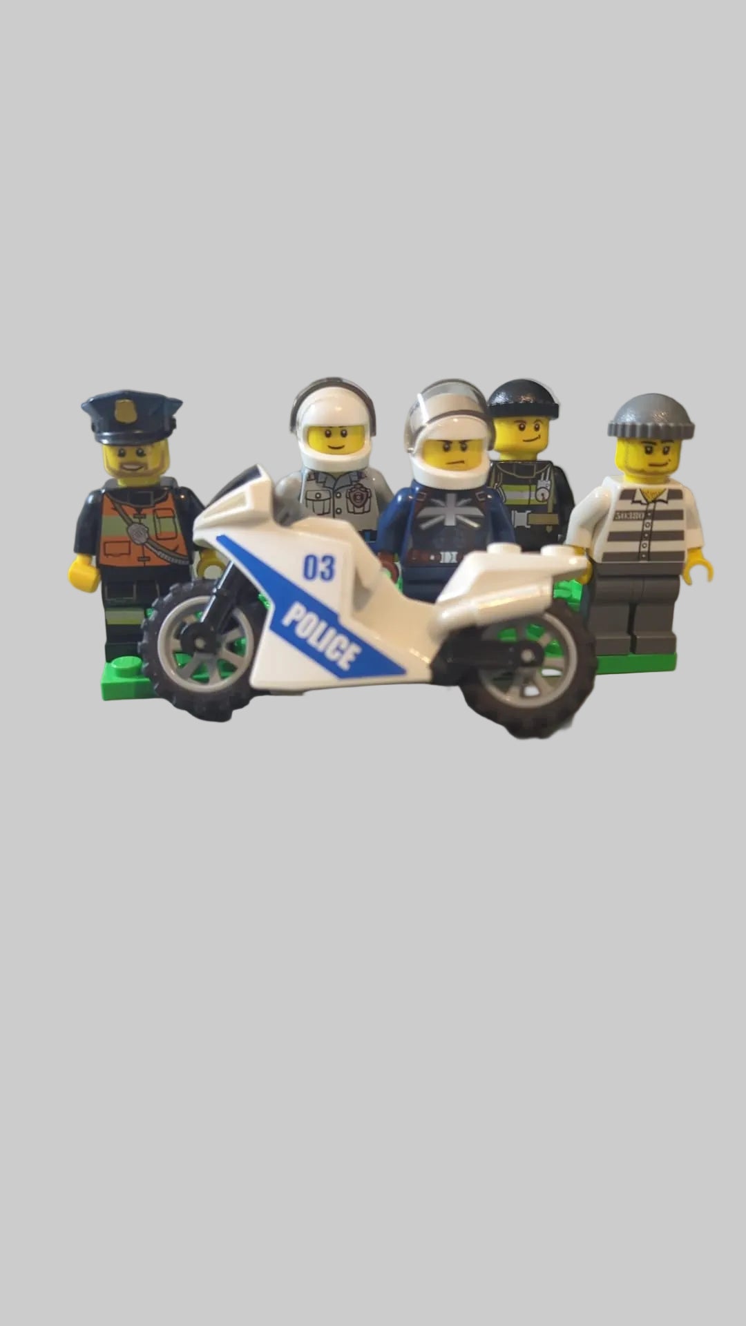 Bunte Tüte mit diesen 5 Minifiguren "Motorrad / Polizei" aus dem Bereich City cty110