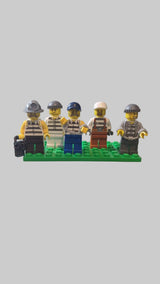 Bunte Tüte mit diesen 5 Minifiguren "Verbrecher" aus dem Bereich City cty116