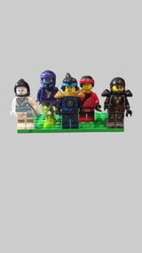 Bunte Tüte mit diesen 5 Minifiguren aus dem Bereich Ninjago njo15