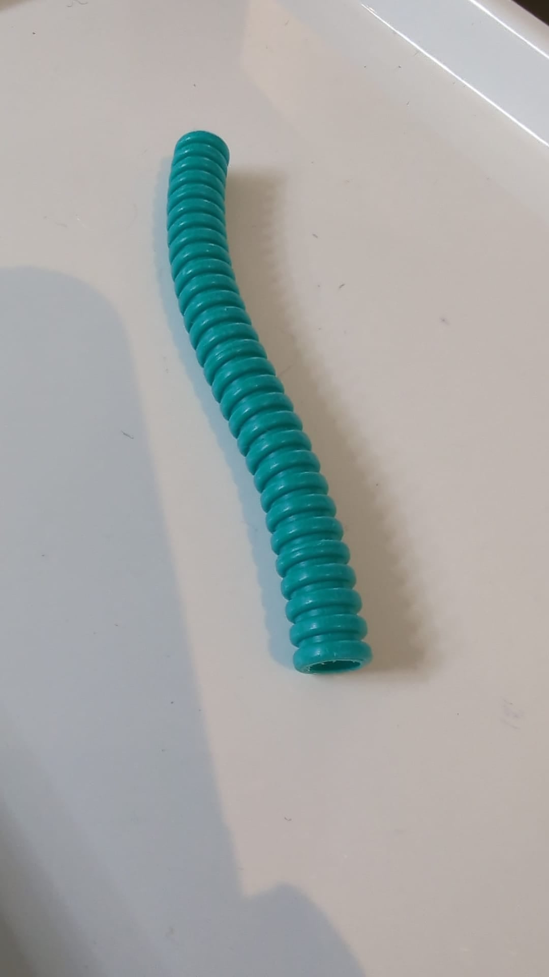 Schlauch, gerippt, 7 mm Durchmesser, 9 l / 7,2 cm türkis