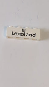 1x4 Stein mit schwarzem Legoland-Logo-Muster weiß