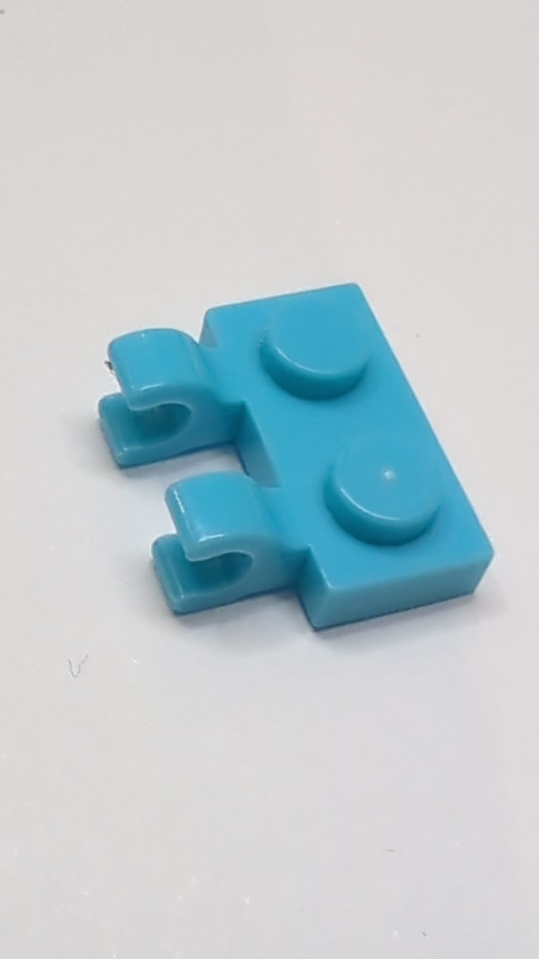 1x2 Platte, modifiziert mit 2 offenen O-Clips Horizontaler Griff azur