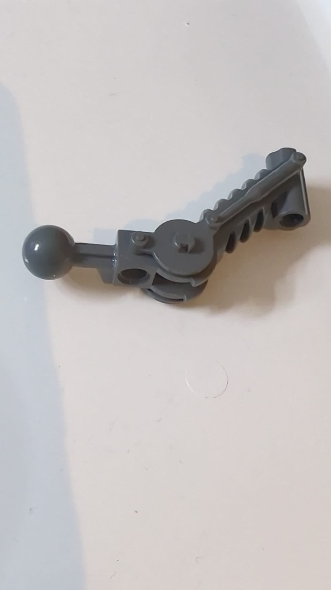 5x7 Bionicle Kugelgelenk Arm mit doppelter Achsbohrung bei 90 Grad neudunkelgrau