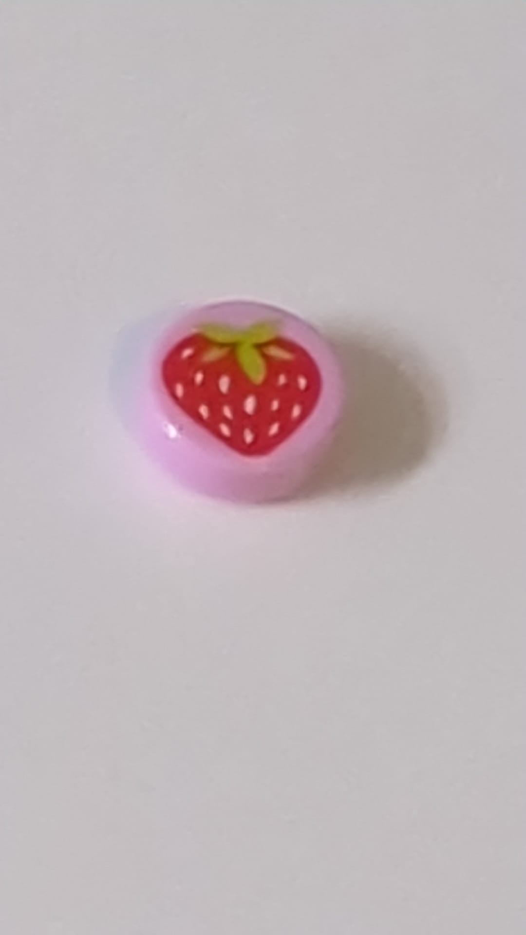 1x1 Fliese, rund mit Erdbeermuster rosa