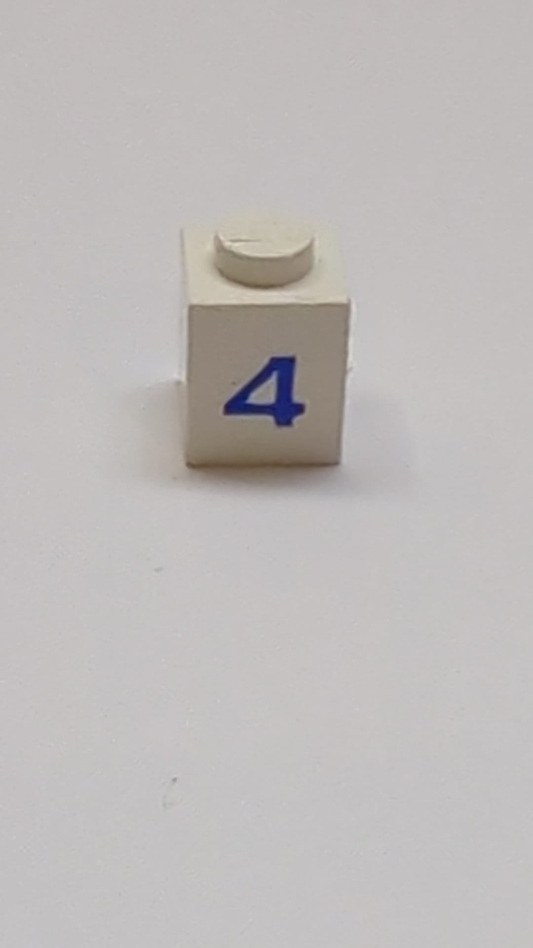 1x1 Stein mit blauem Zahlenmuster Nr. 4 weiß