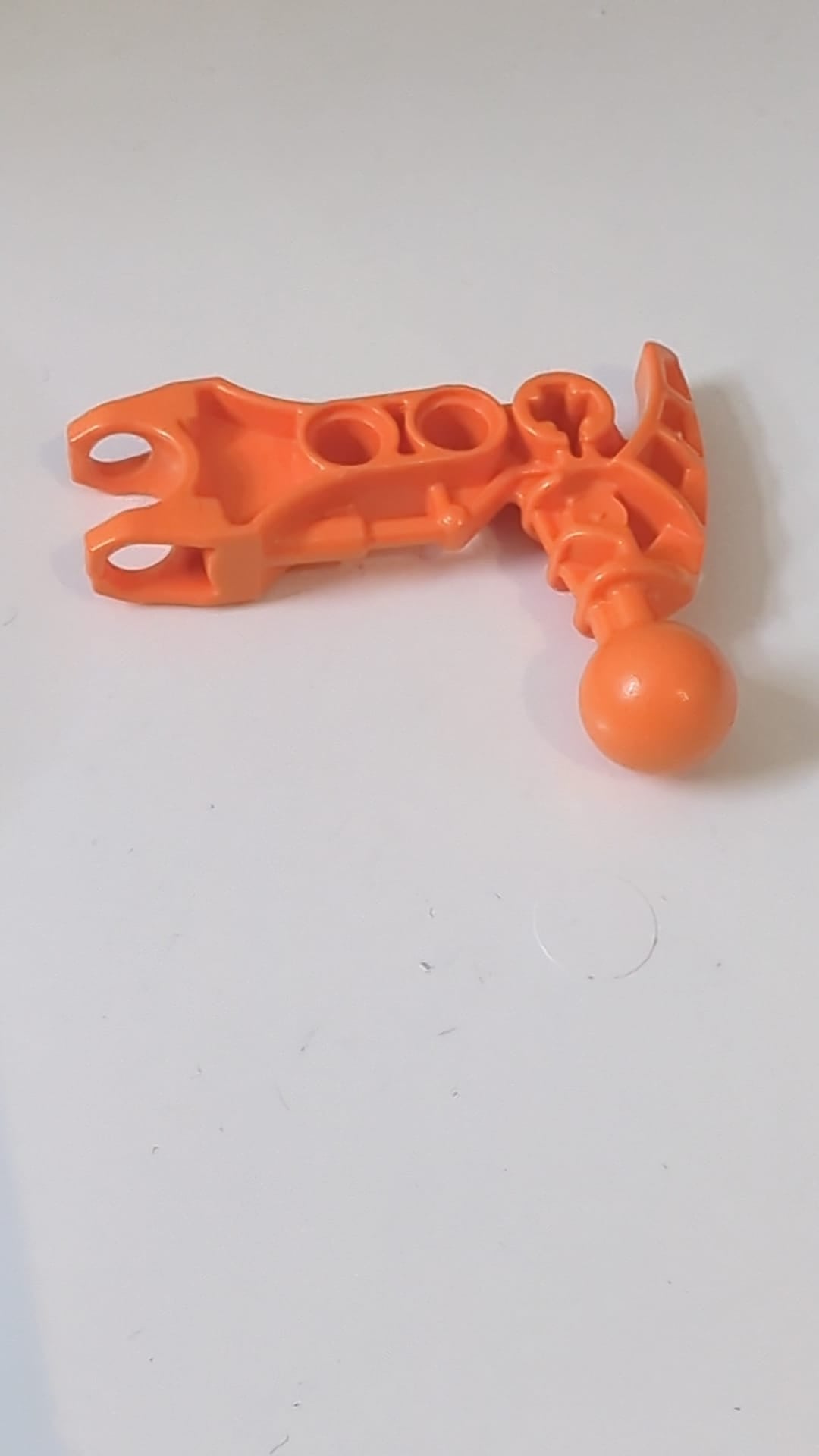 Bionicle-Arm Av-Matoran mit Kugelgelenk und Kugelpfanne orange