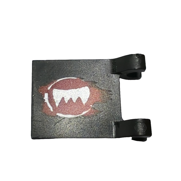 2x2 Fahne Flagge Banner mit 2 Clips bedruckt beidseitig with Silver Fangs and Dark Red Pattern schwarz black