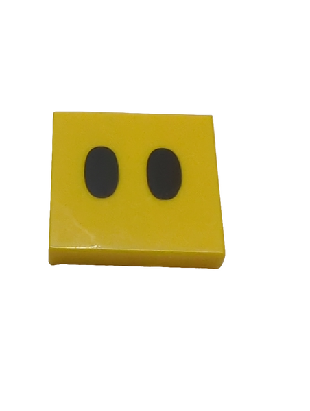 2x2 Fliese bedruckt with Black Ovals / Eyes Pattern (Super Mario Lava Bubble Face) gelb yellow