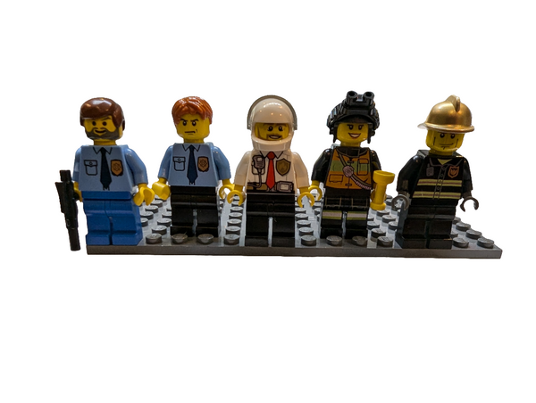 Bunte Tüte mit diesen 5 Minifiguren aus dem Bereich City cty60