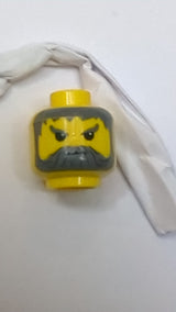 Minifigur, Kopf mit Bart, grauen Haaren, Schnurrbart und zornigen Augenbrauen (Muster) gelb
