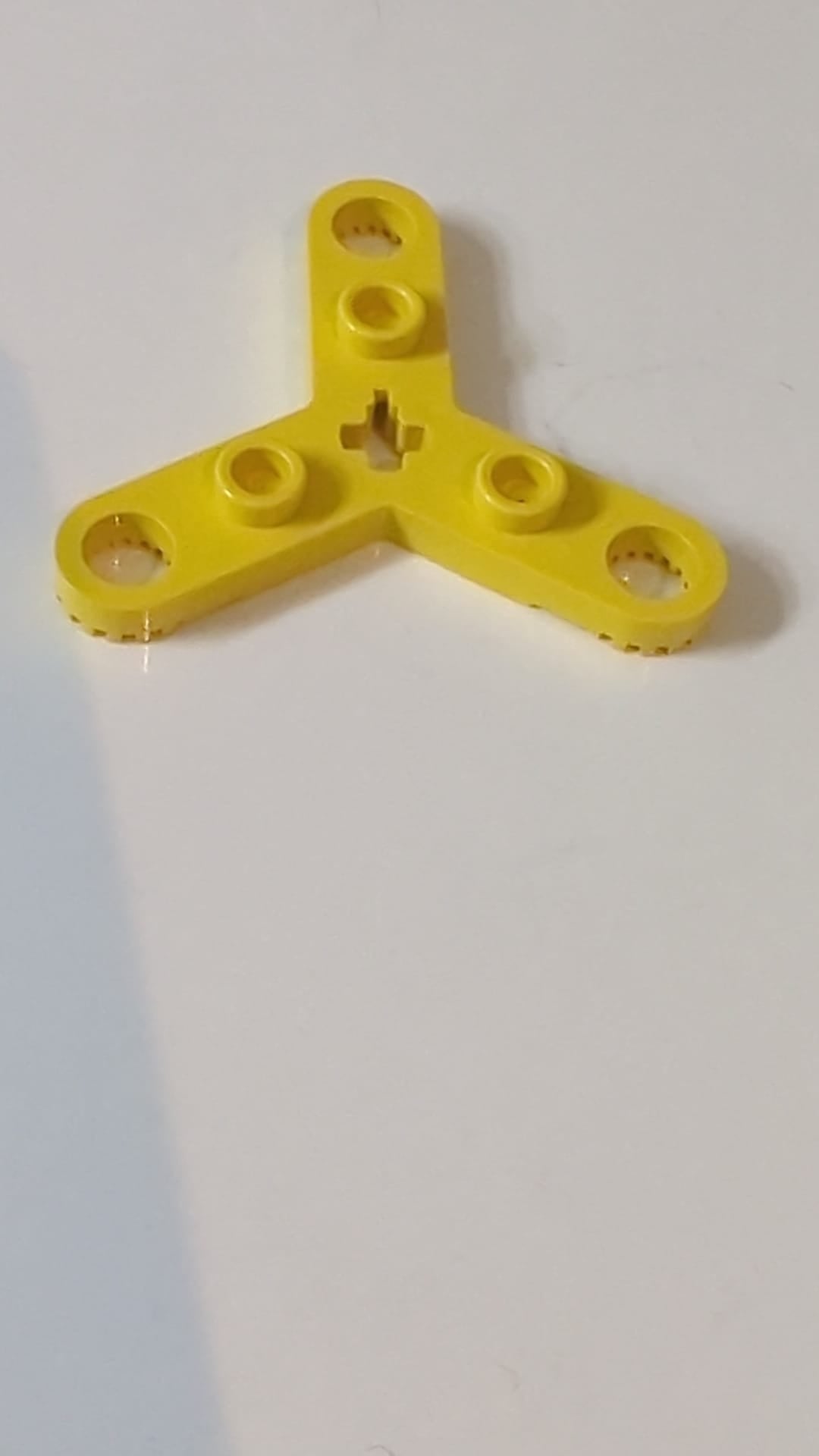 Technic, Plattenrotor 3-Blatt mit gezahnten Enden und 3 Bolzen (Propeller) gelb