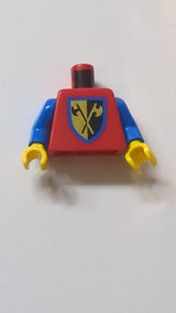 Torso Burg Kreuzritter Gekreuzte Axt Schild Muster / Blaue Arme / Gelbe Hände rot