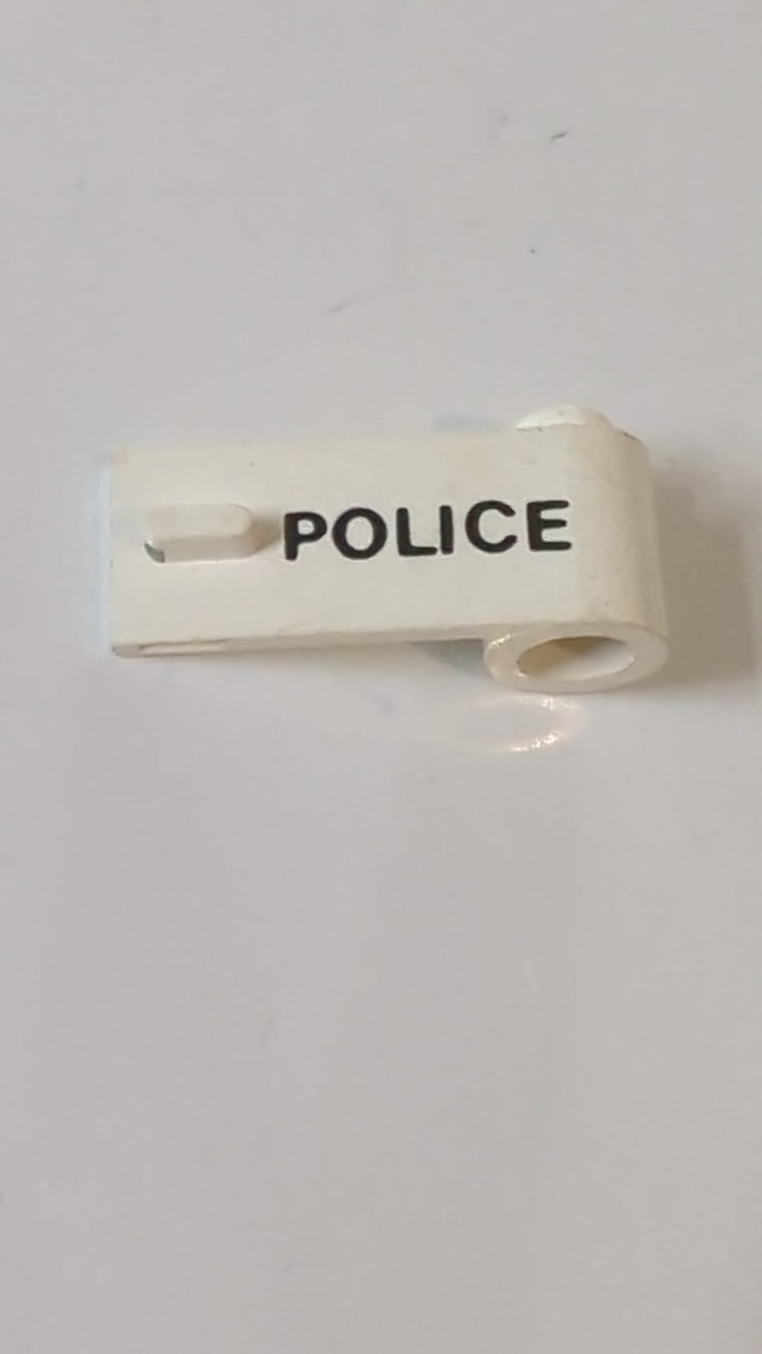 1x3x1 Tür rechts mit dem Muster „POLIZEI“ weiß