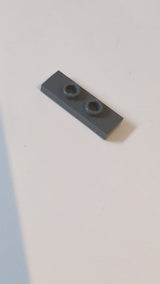 1x3 Platte, modifiziert mit 2 Bolzen „Doppelbrücke“ altdunkelgrau