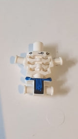 Torso-Skelett, kantiger Brustkorb mit Nieten, Rissen und blauem Lendenschurzmuster weiß