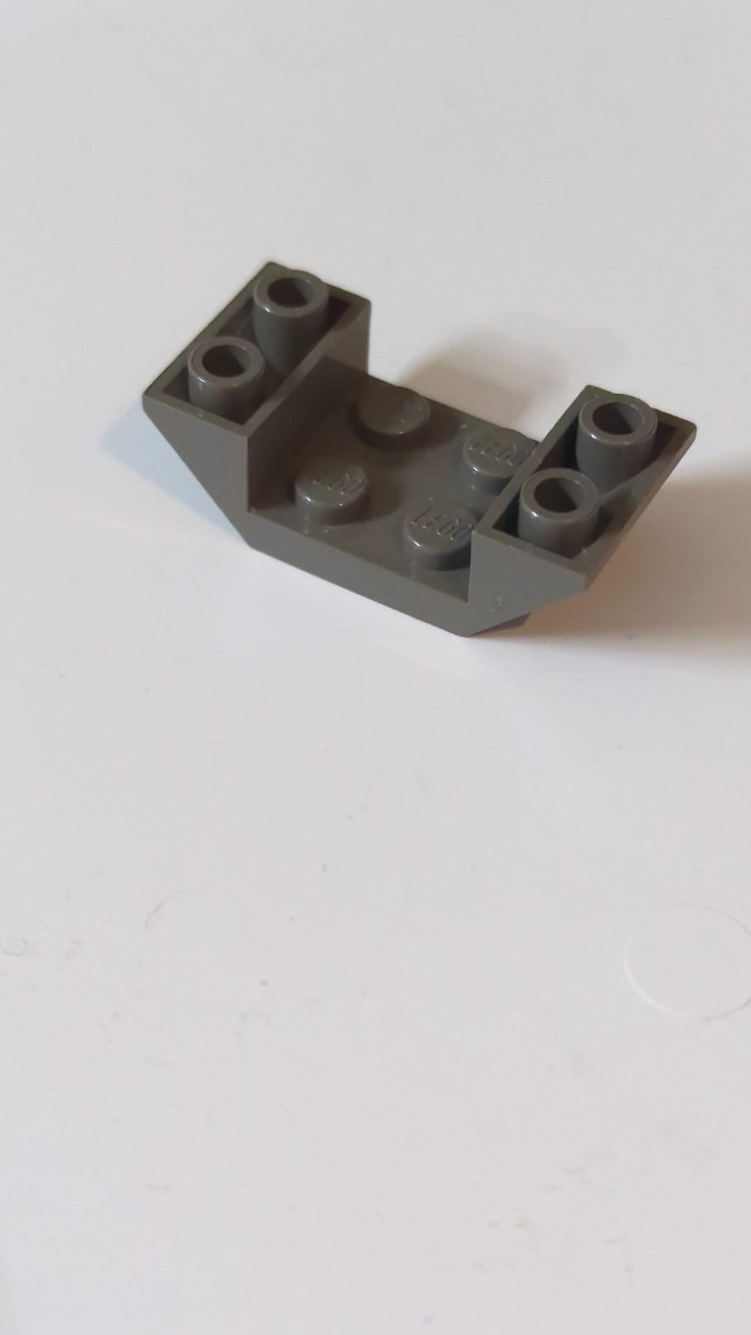4x2 Schrägstein doppelt invert 45 mit 2x2 Ausschnitt altdunkelgrau