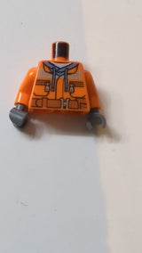 Torso-Konstruktionsjacke über sandblauem Hoodie, reflektierender Streifen, Reißverschlusstaschen, dunkelorangefarbener Gürtel mit Tasche und Funkmuster / orangefarbene Ärmel / dunkelblaugraue Hände orange