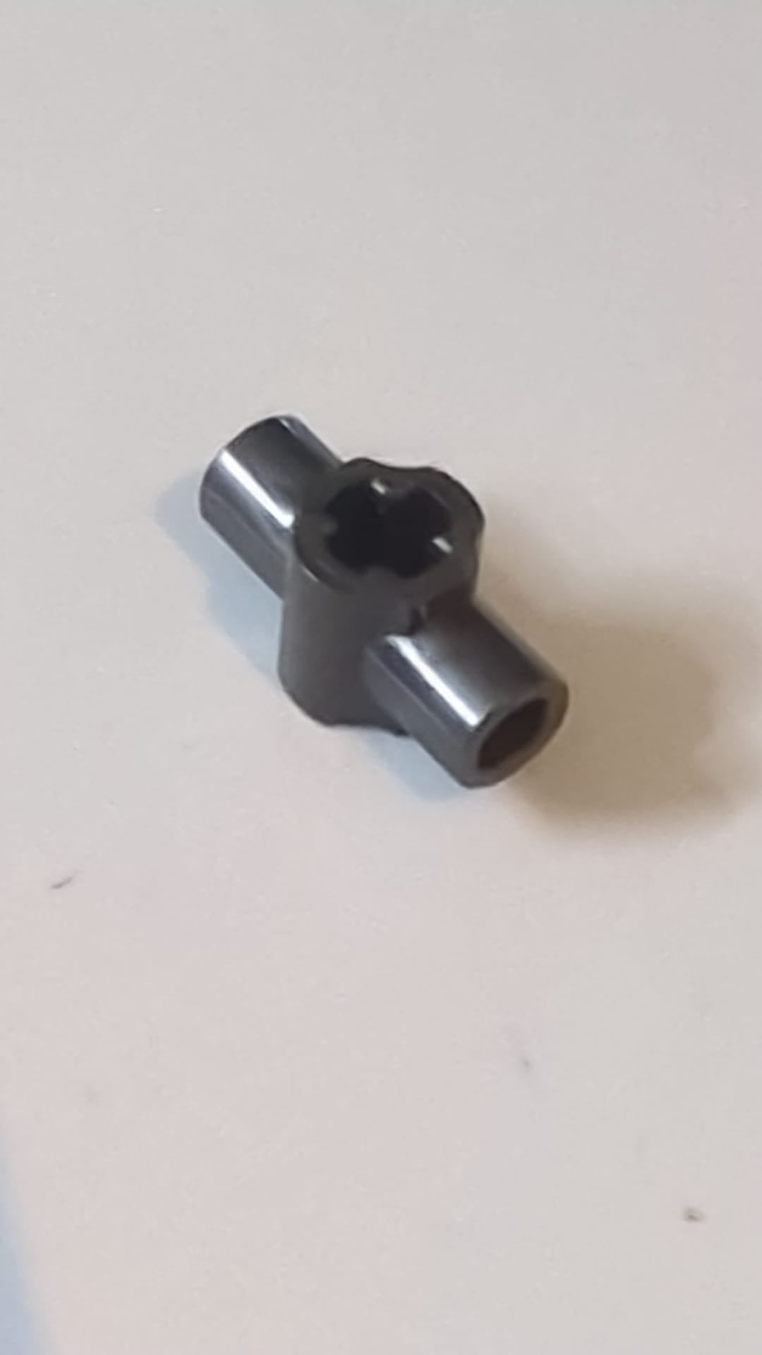 Technic, Achsverbindernabe mit 2 senkrechten Stangenhaltern titan