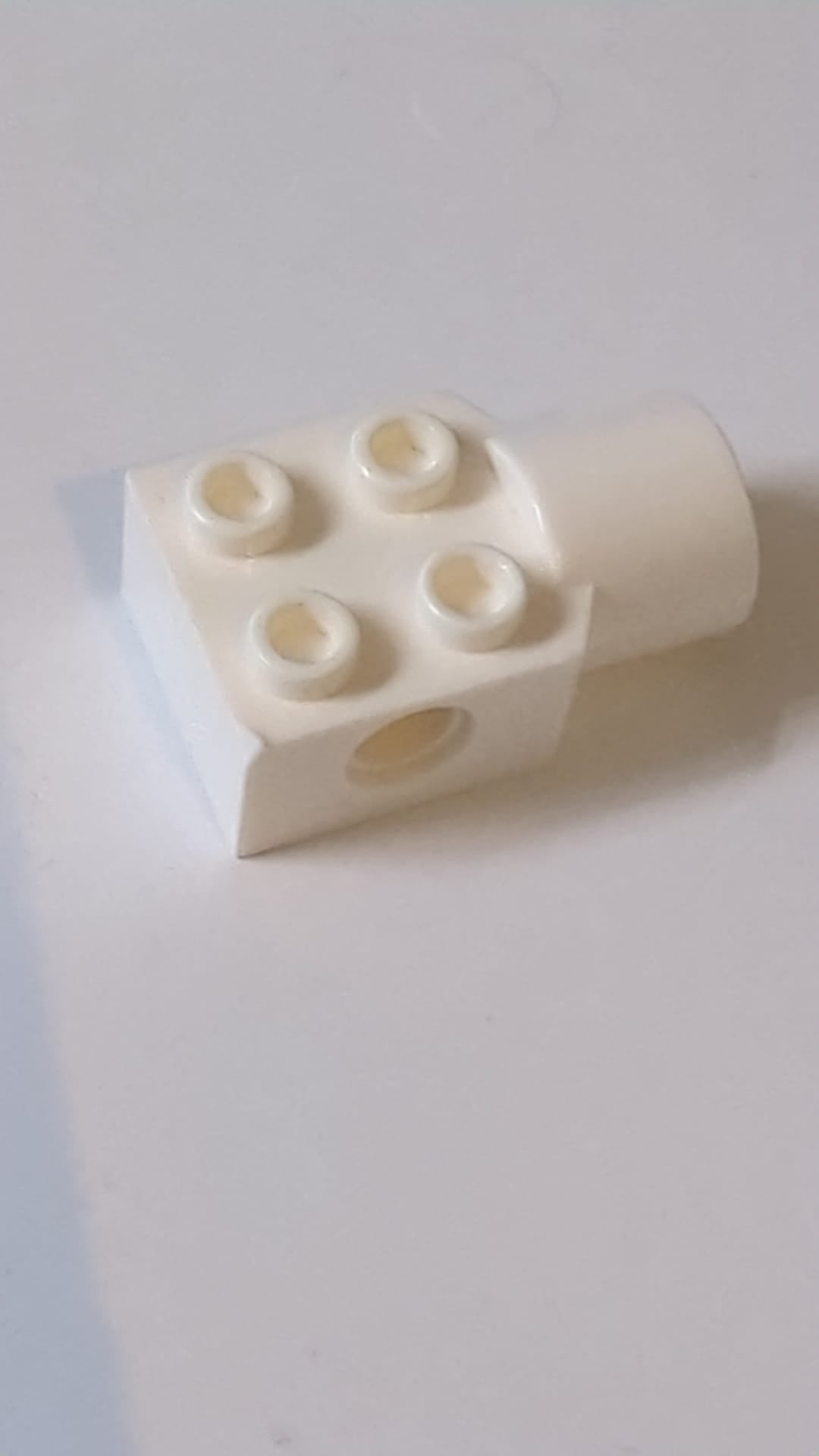 2x2 Technic, Modifizierter Stein mit Stiftloch und Drehgelenk weiß