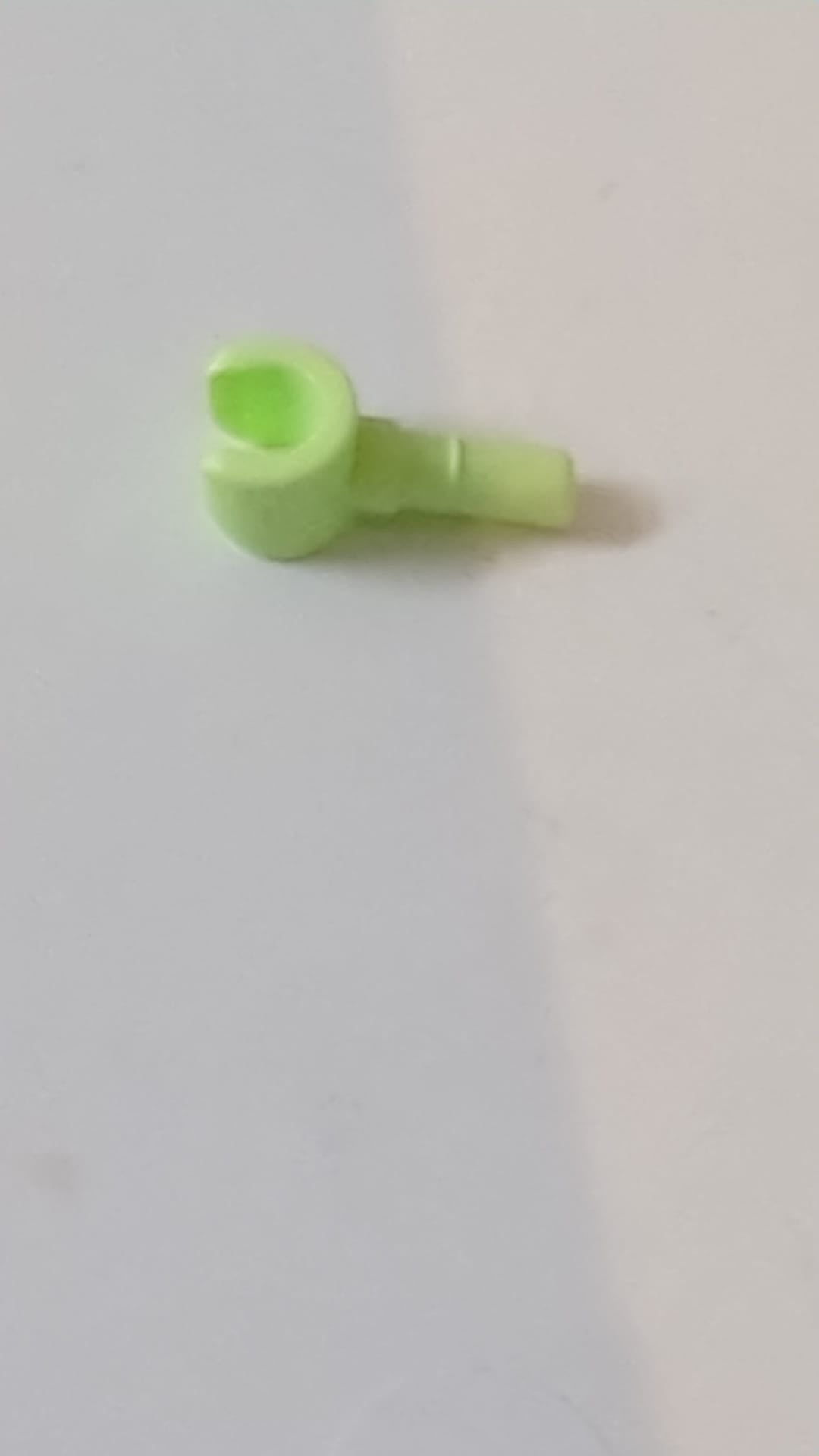 Hand mintgrün