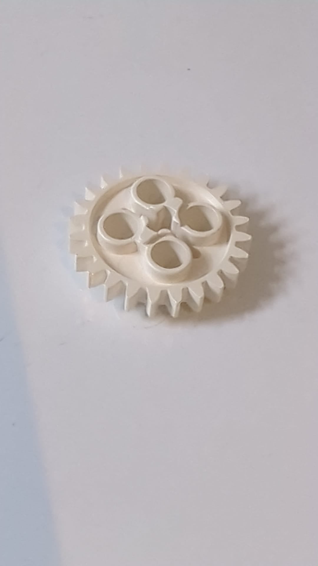 Technic, Zahnrad mit 24 Zähnen und 1 Achsloch weiß