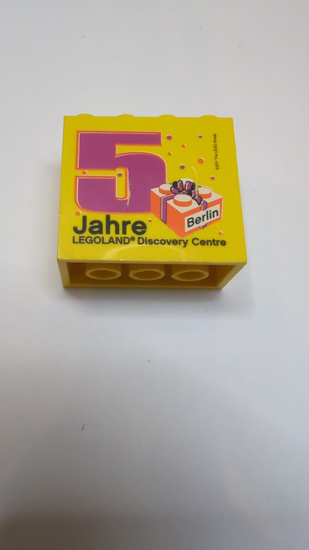 2x4x3 Stein mit Legoland Discovery Center Berlin 5 Jahre Muster gelb