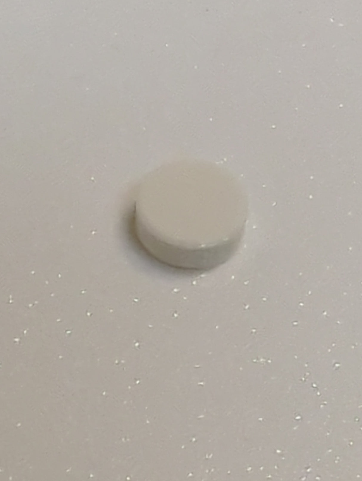NEU Tile, Round 1 x 1 weiss white