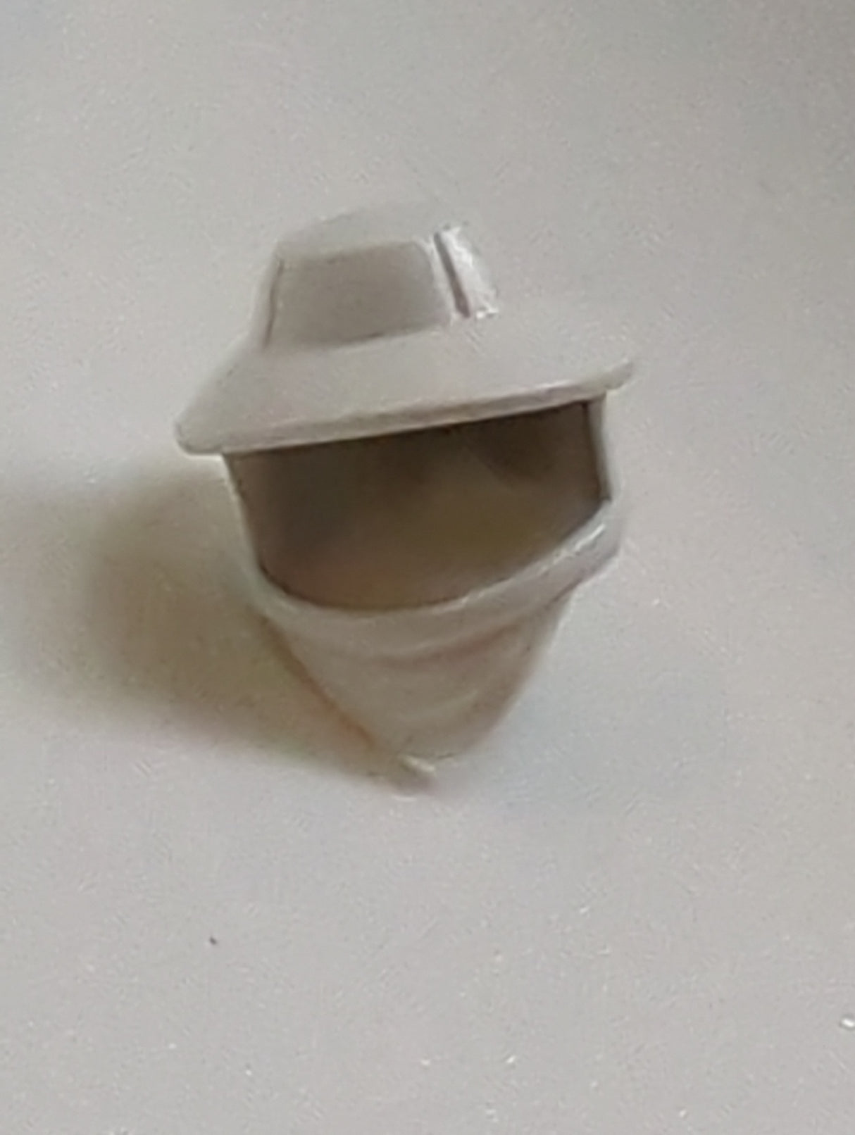 NEU Minifigure, Headgear Hat Beekeeper with Trans-Brown Visor weiss white
