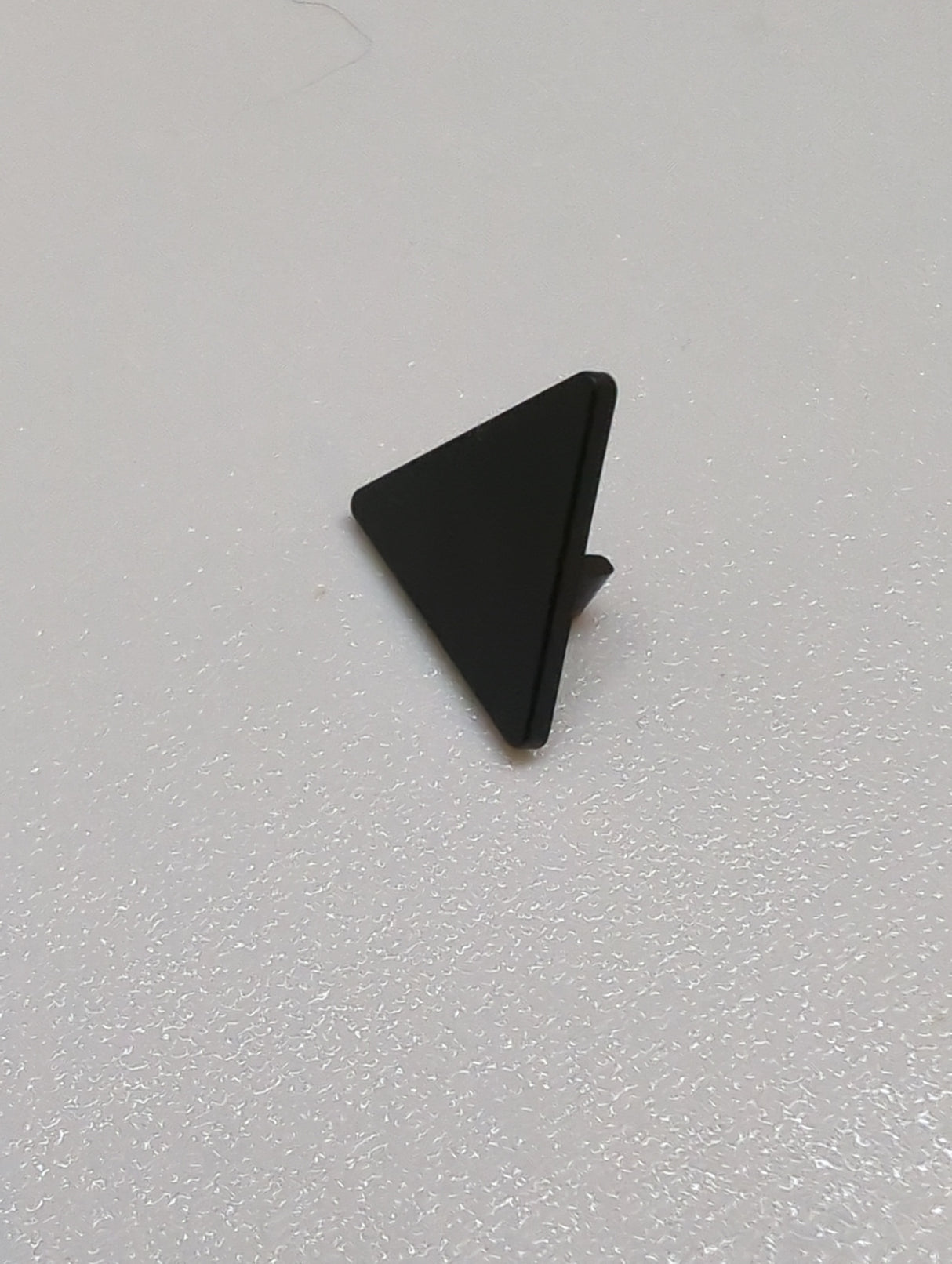 NEU Strassenschild 2 x 2 Dreieck mit offenem O Clip schwarz