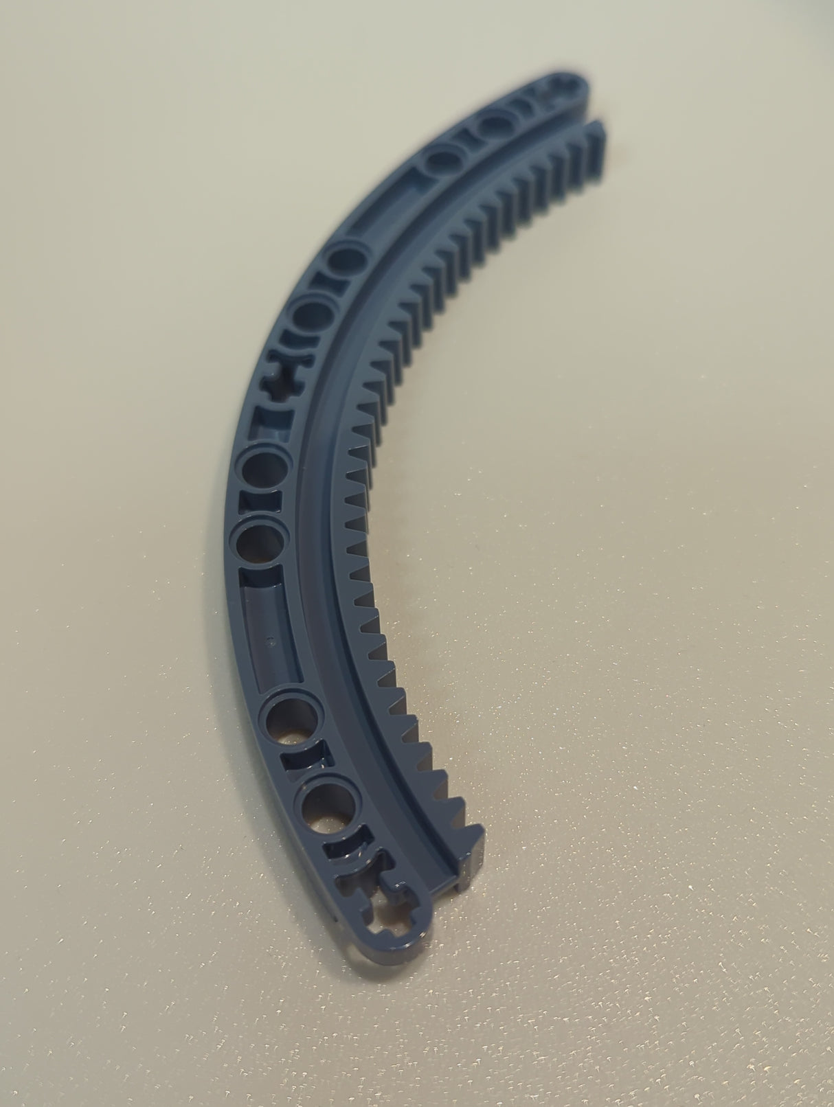 NEU Technik, Zahnstange 11 x 11 gebogen sandblau