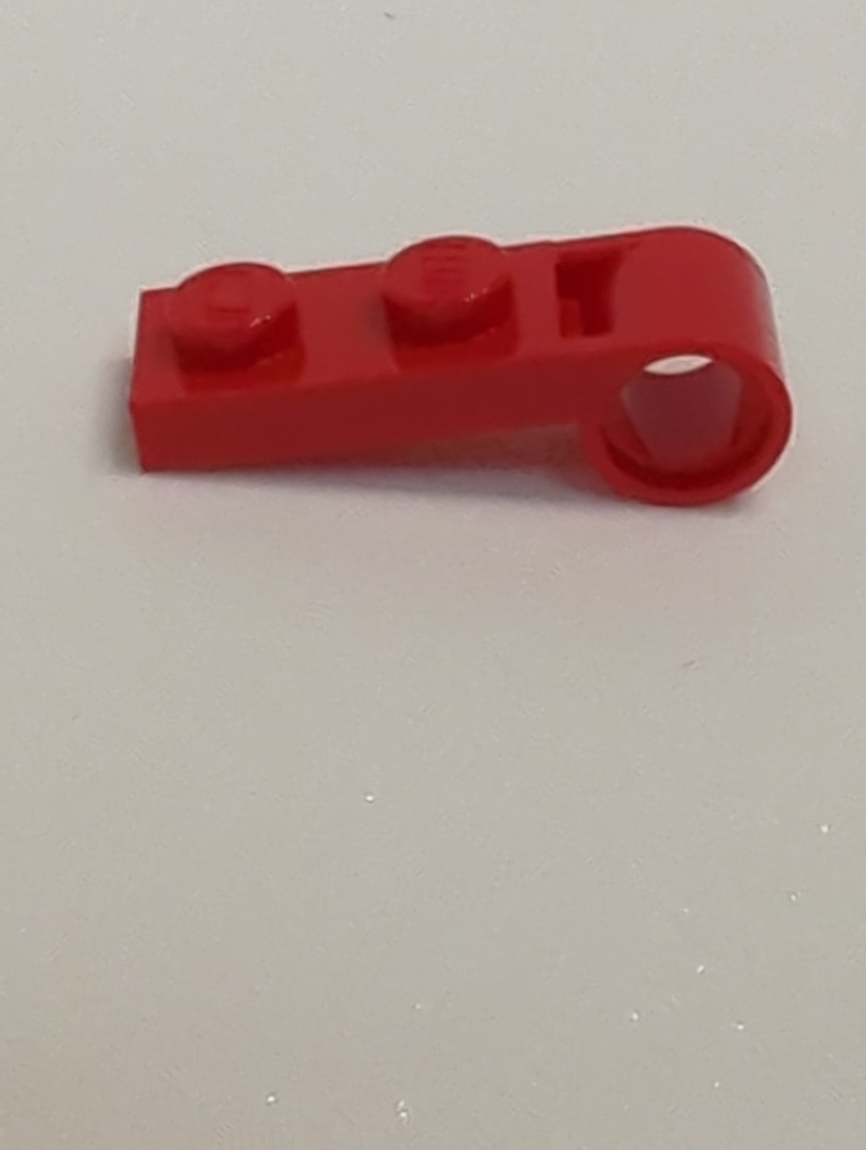 NEU Platte, Modifiziert 1 x 2 mit Pinloch am Ende rot