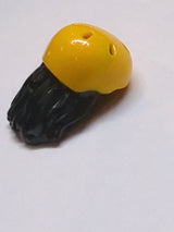 NEU Friends, Haar-Kombination, Haare mit Hut, lang mit geformtem hell leuchtendem orangefarbenem Fahrradhelm-Muster