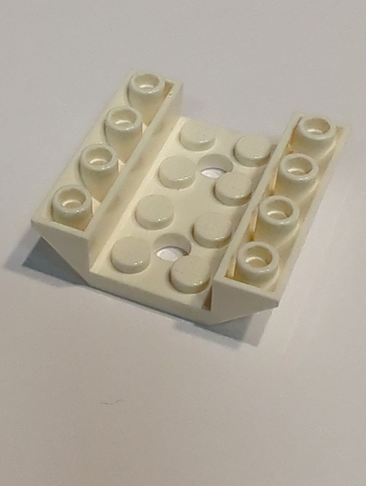 NEU Slope, Inverted 45 4 x 4 Double with 2 Holes weiss white