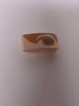 NEU , Curved 2 x 1 x 2/3 with Reddish Brown Right Eye with Medium Nougat Eyelid and Shadow Pattern (Mona Lisa) nougat (hell)