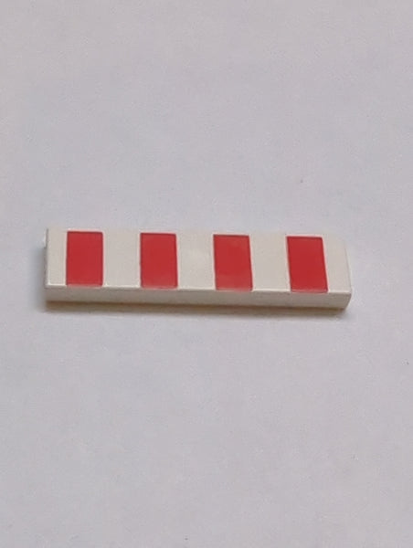 1x4 Fliese bedruckt mit 4 Red Stripes Pattern weiß