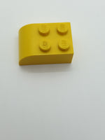 2x3 Stein modifiziert gebogenes Oberteil gelb