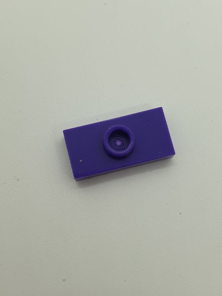1x2 modifizierte Fliese/Platte mit Noppe mit Nut und Noppenhalter (unten) lila dark purple